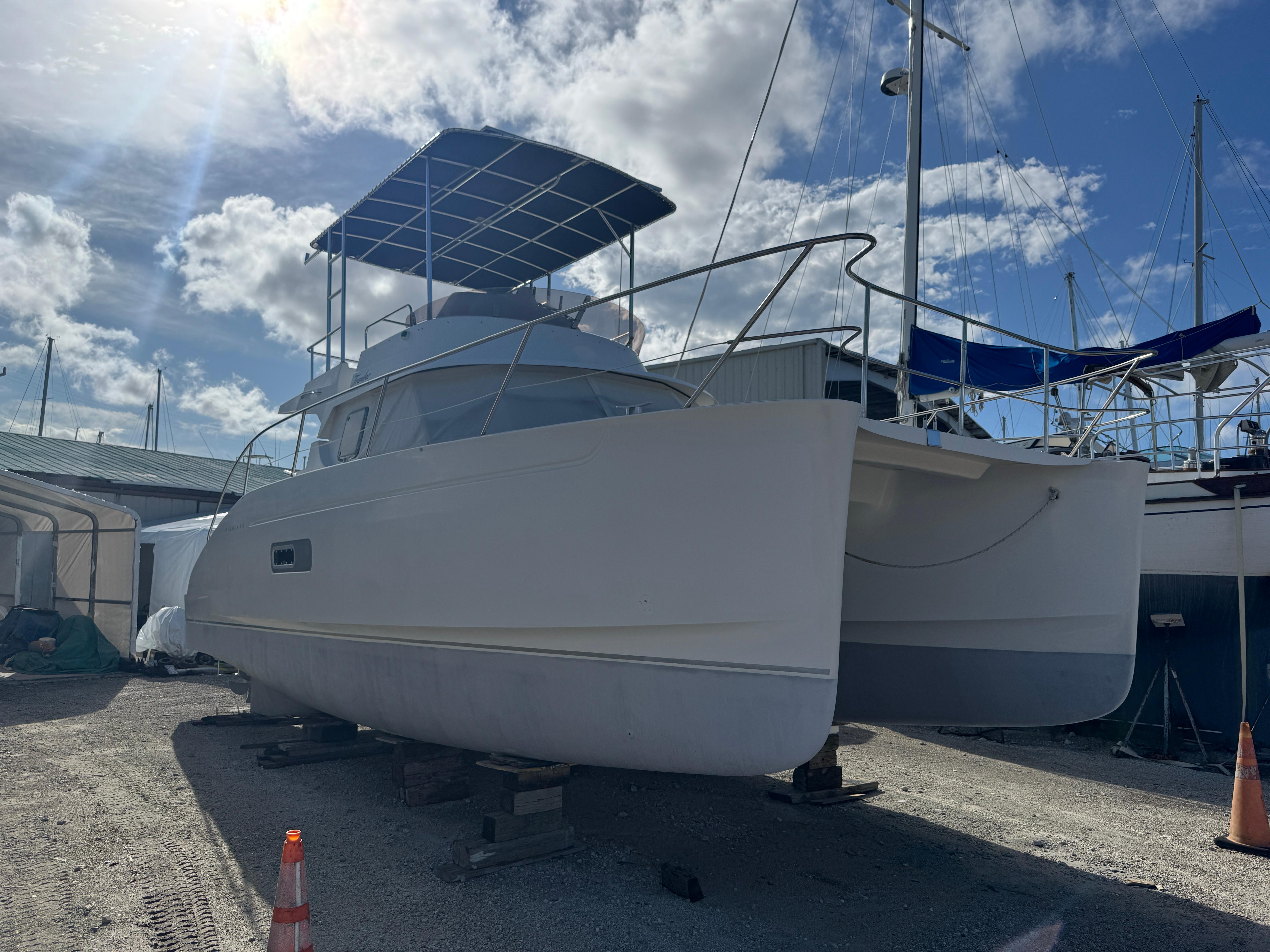 2005 Fountaine Pajot Highland
