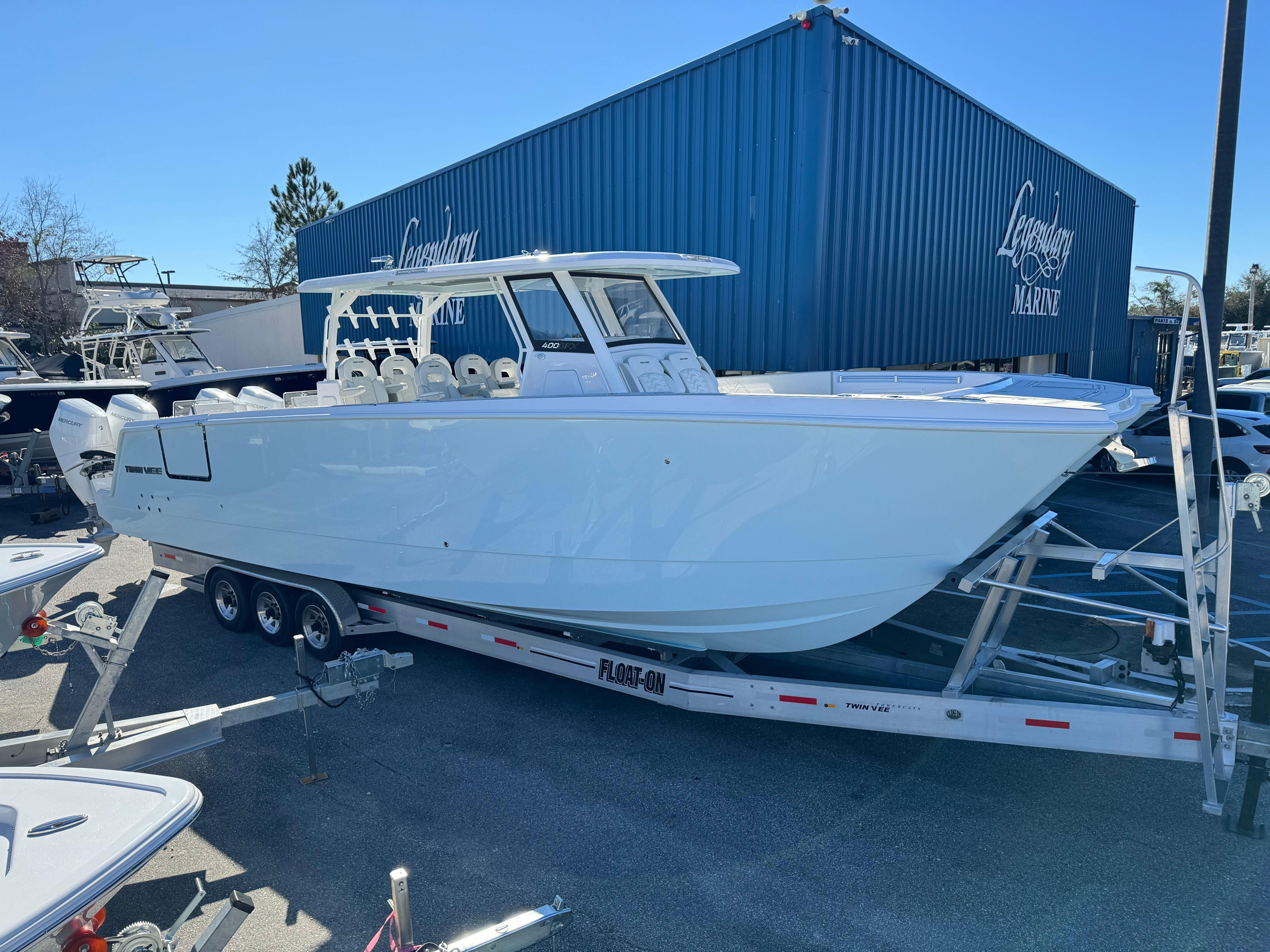 2024 Twin Vee 400 GFX