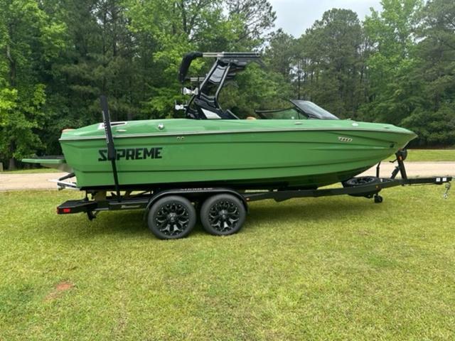 2024 Supreme S220