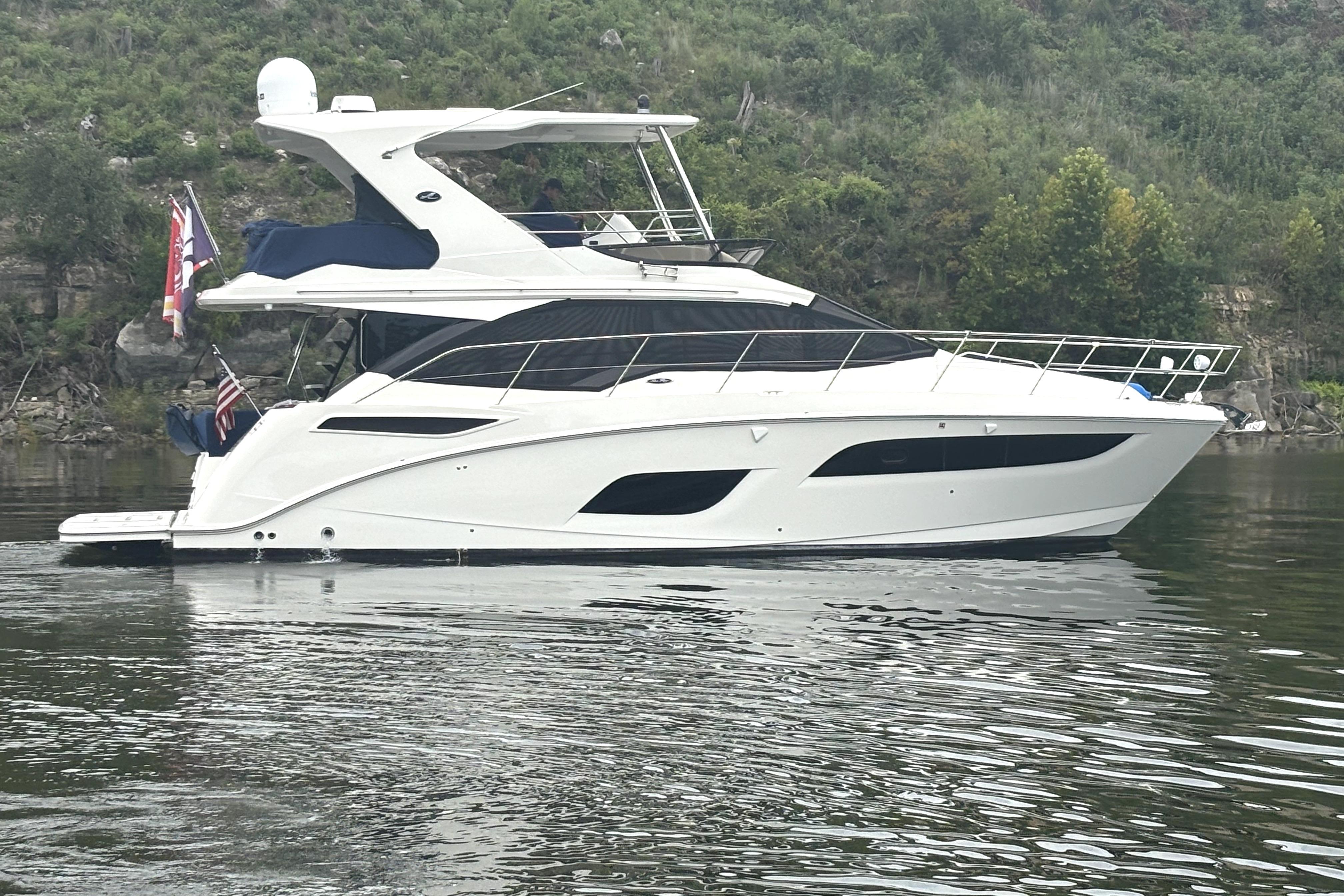 2018 Sea Ray Fly 460