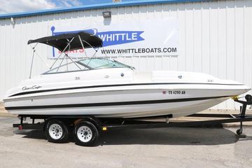 2000 Chris-Craft 232 Sport Deck