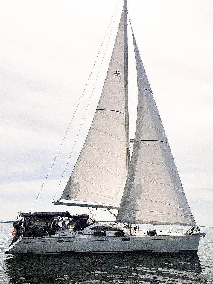2008 Jeanneau 49 Deck Salon