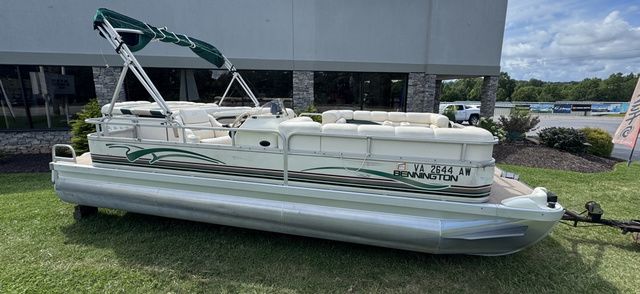 2001 Bennington 2275LX