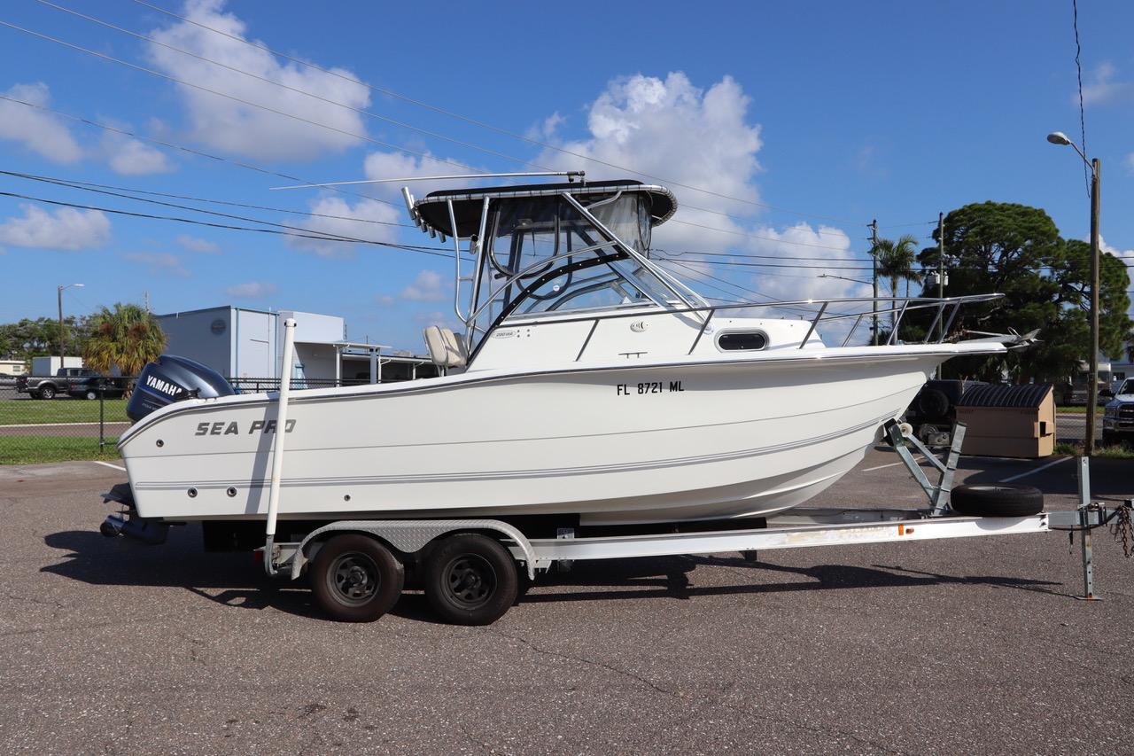 2004 Sea Pro 220 Walk Around