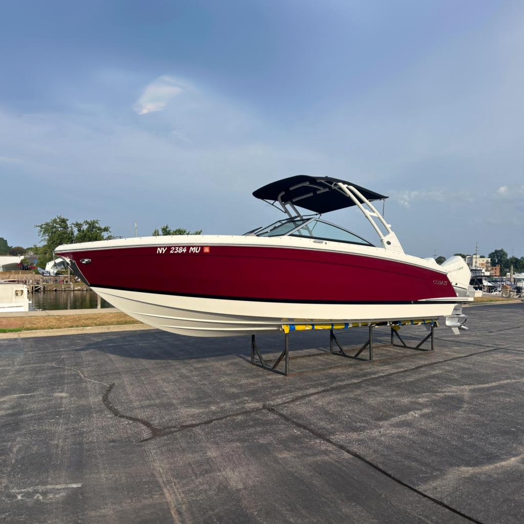 Cobalt R8 Outboard 2024 Cobalt R8 Outboard