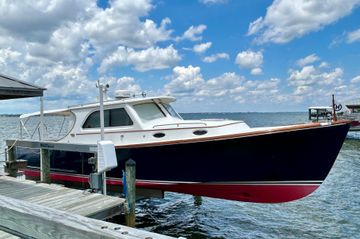 2006 Hinckley 36 EP Picnic Boat