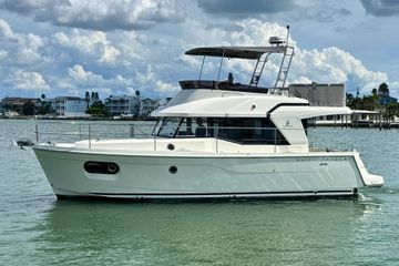 2023 Beneteau Swift Trawler 35