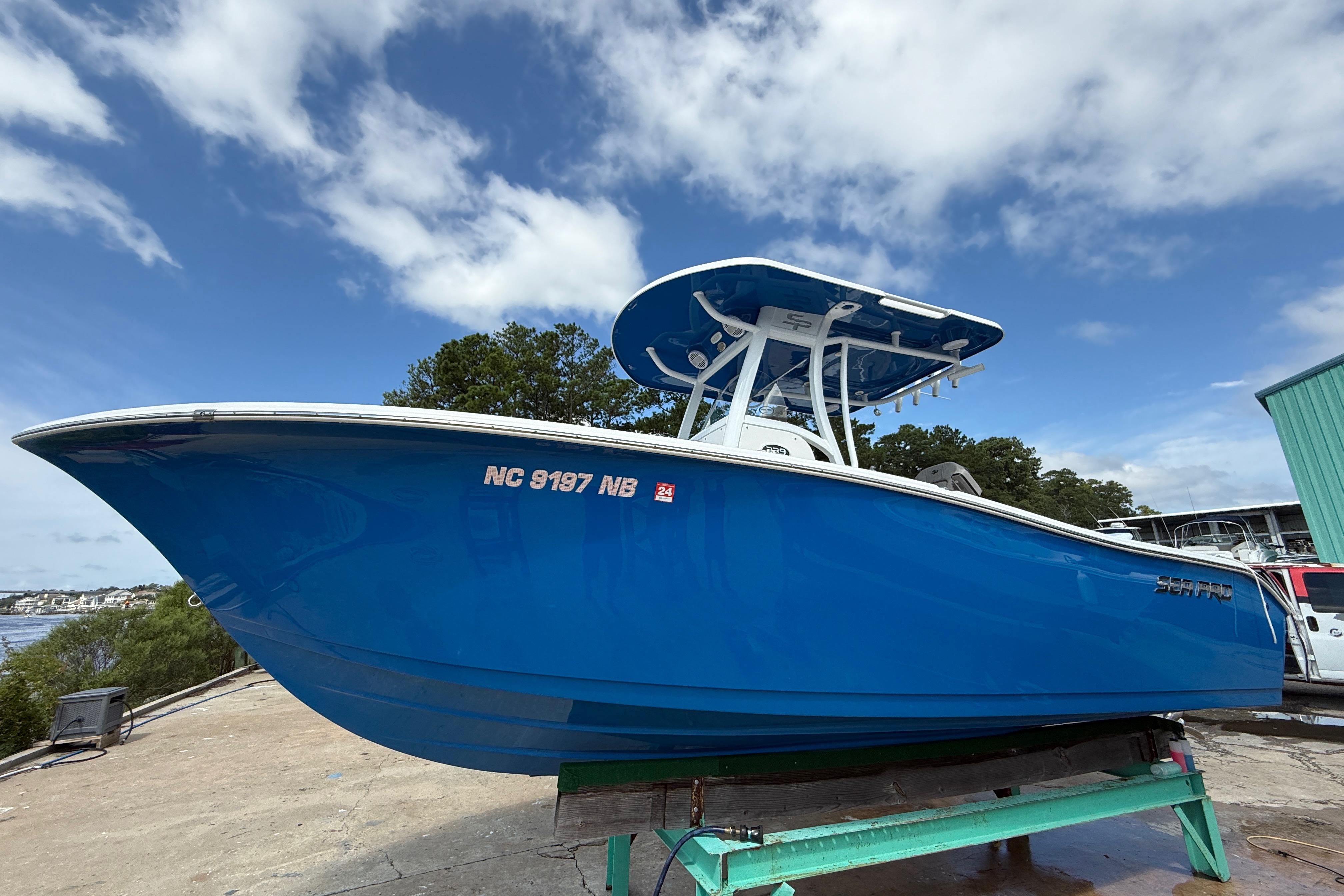 2023 Sea Pro 239 DLX