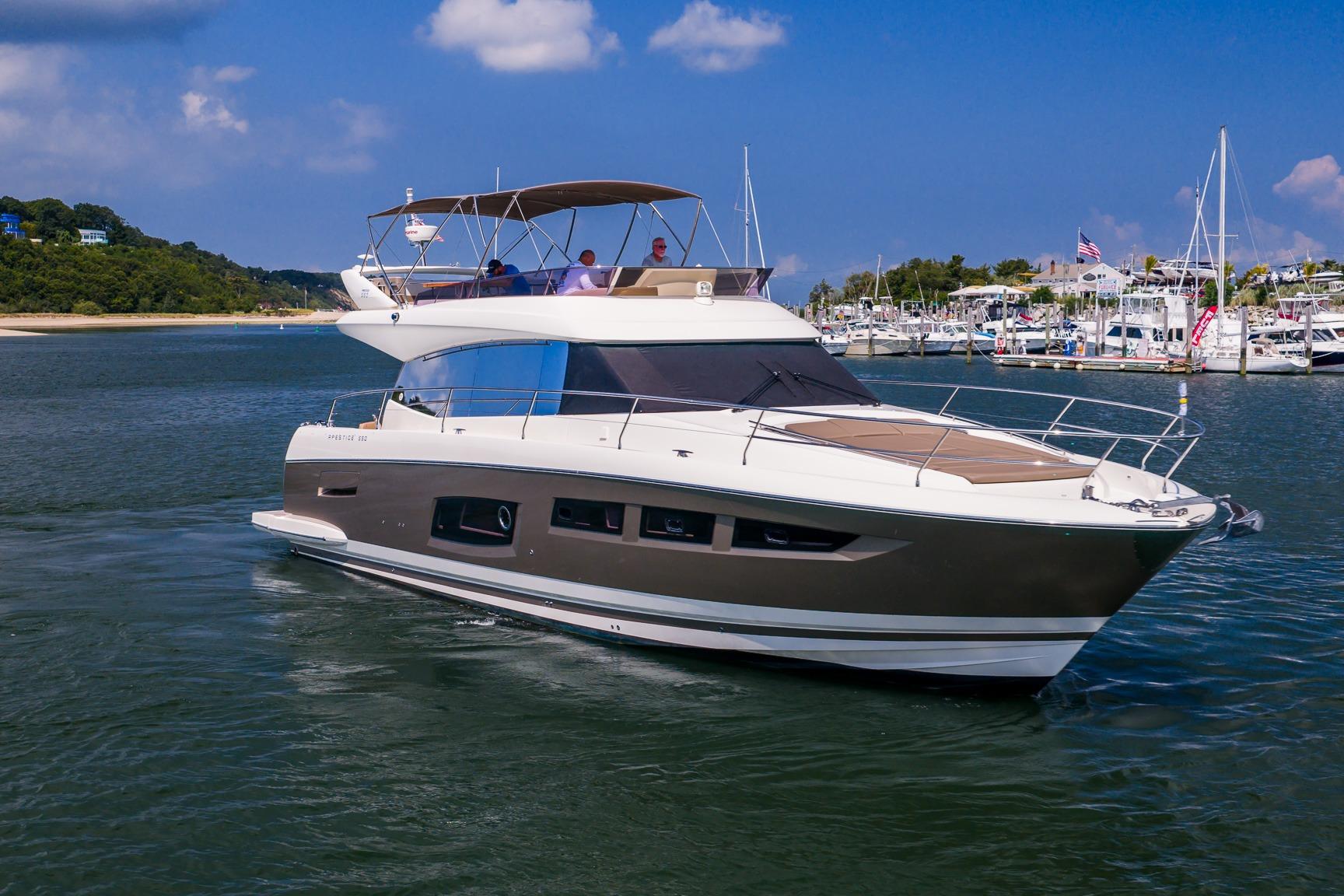 2014 Prestige 550 Flybridge