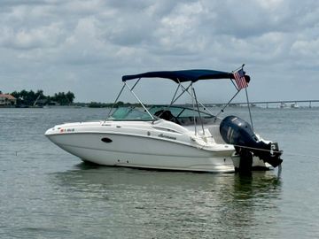 2017 Hurricane SunDeck 2200 OB