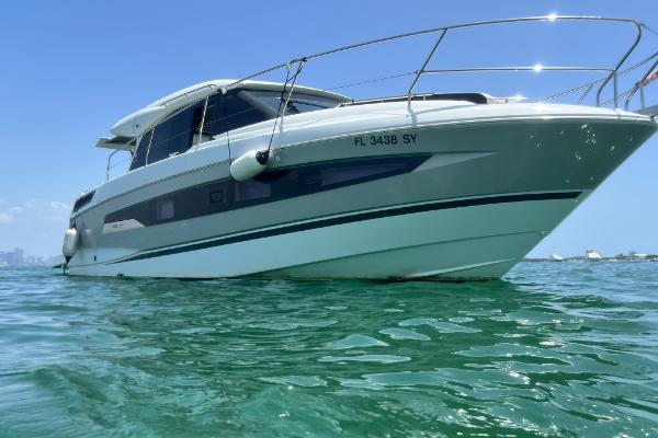 2020 Jeanneau NC 37