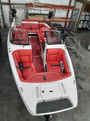 2012 Four Winns SL262