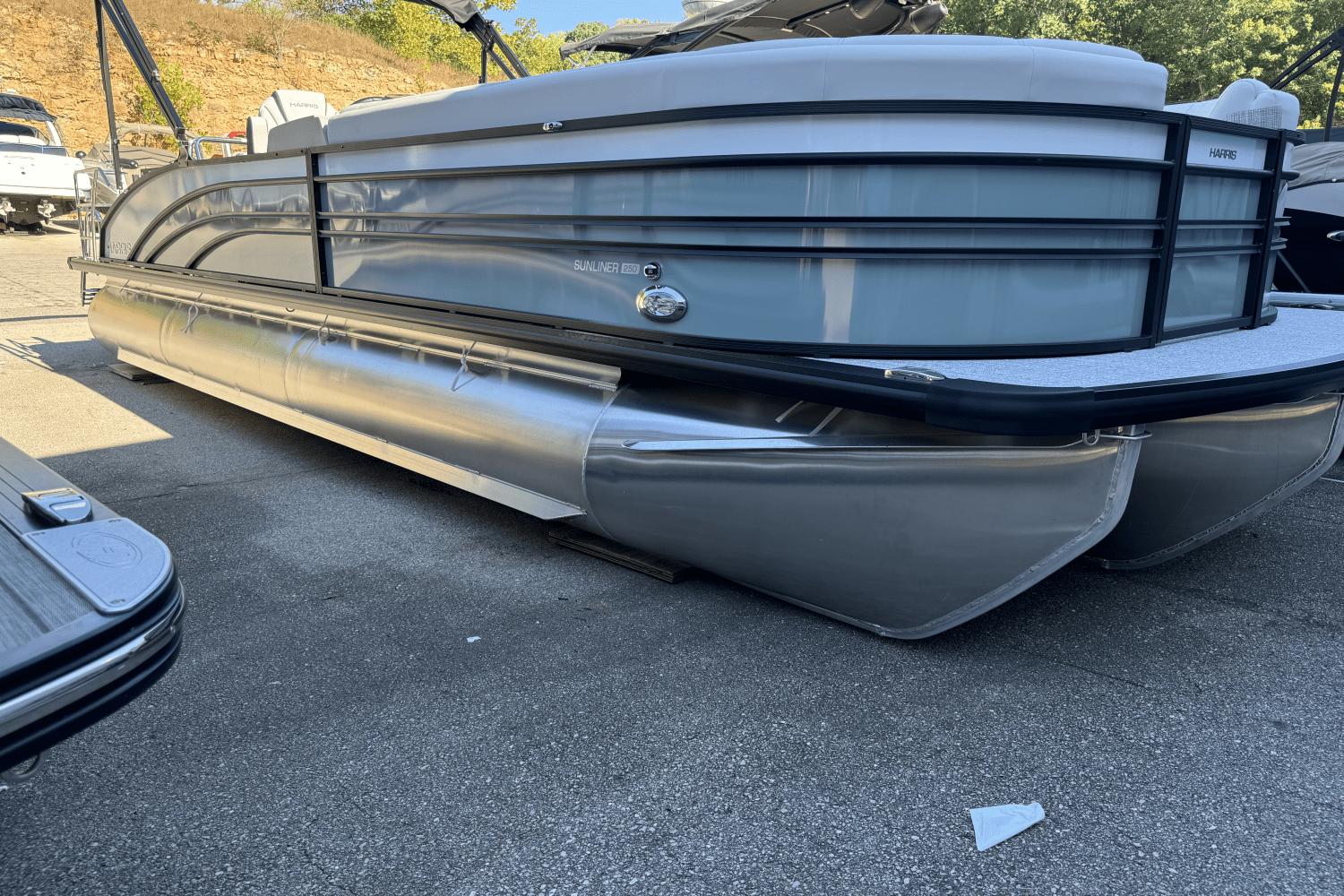 2025 Harris 250 SUNLINER