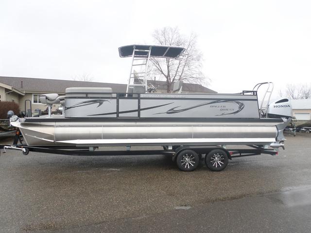 2024 Angler Qwest 8522/24 Pro Fish N Crusie