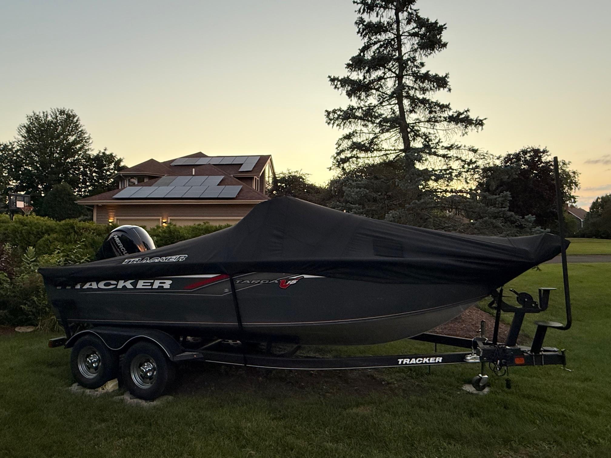 2018 Tracker Targa V-18 WT