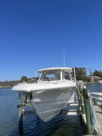 2024 Boston Whaler 350 Realm
