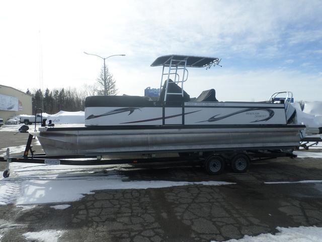 2024 Angler Qwest 8524/26 Pro Fish N Cruise