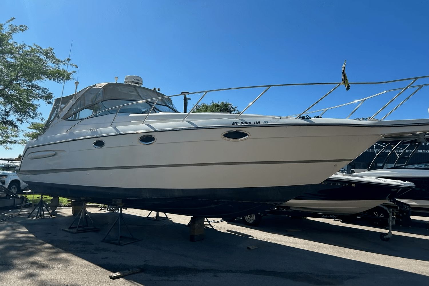 2000 Maxum 3300 SCR