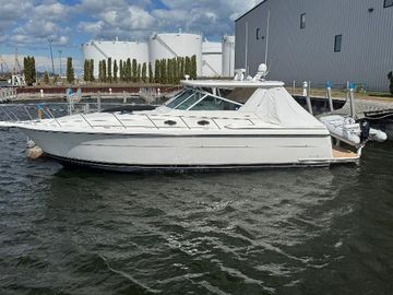 2000 Tiara Yachts 4000 Express