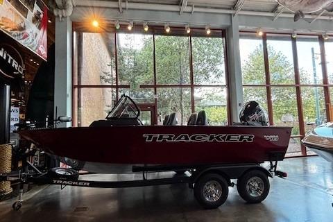 2026 Tracker Targa V-18 Combo