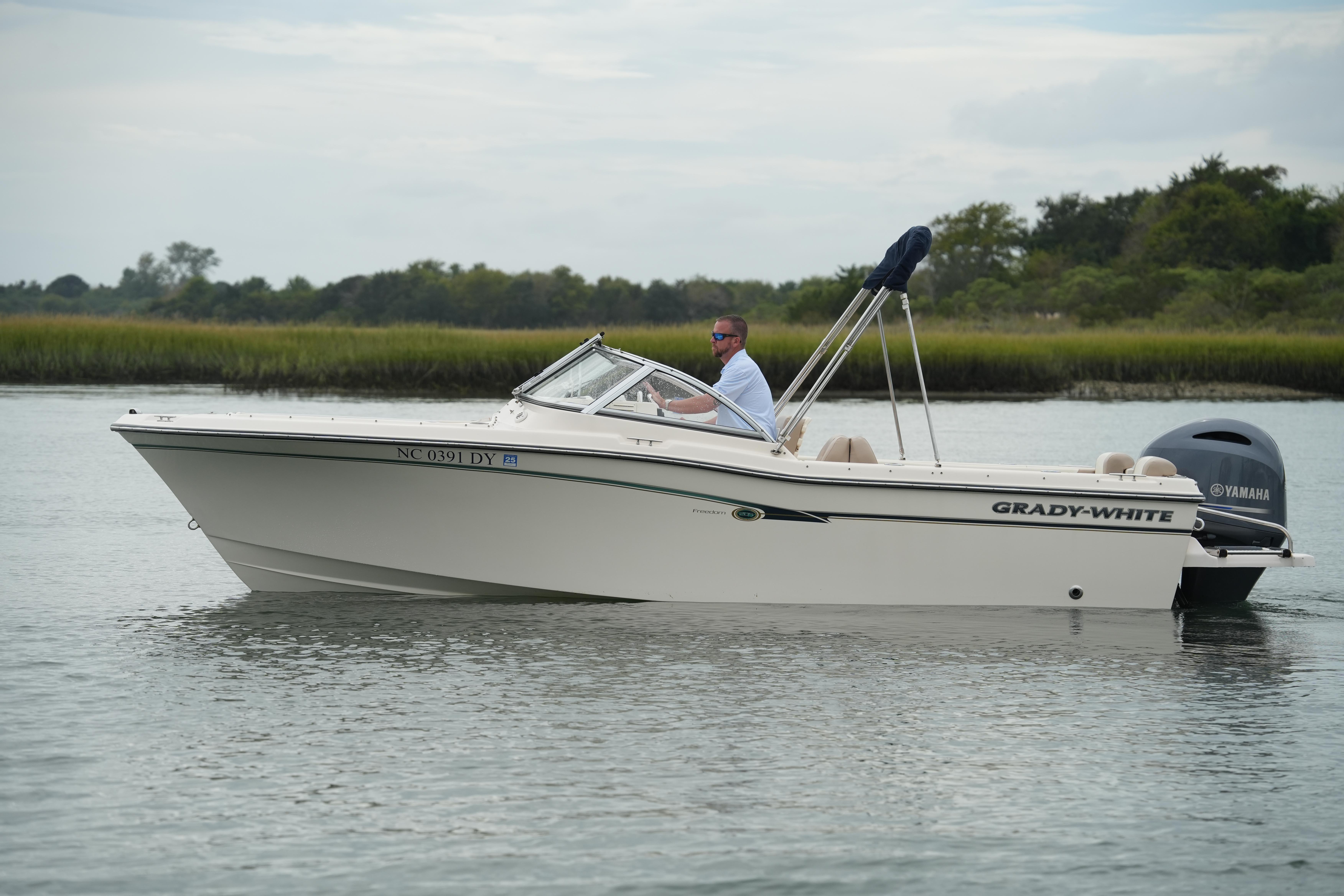 2014 Grady-White Freedom 205