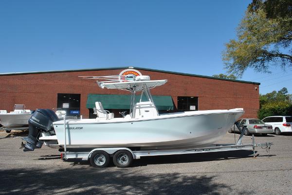 2025 Regulator 34 Center Console