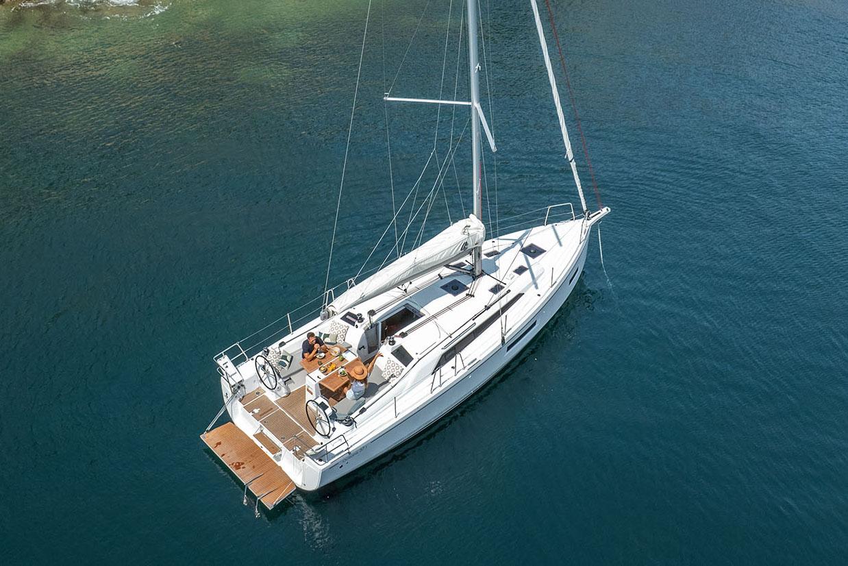 Beneteau Boat image