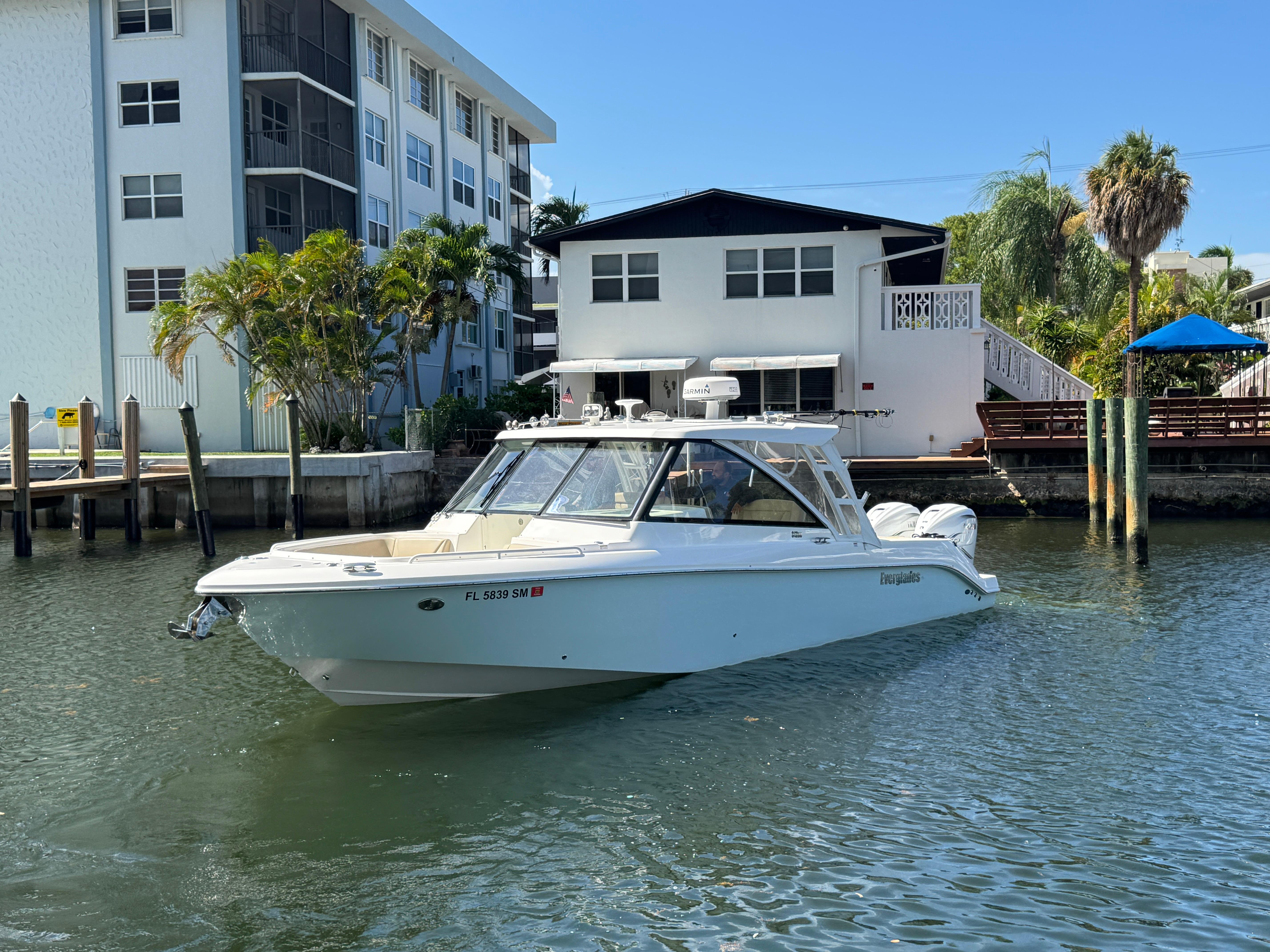 2019 Everglades 340 Dual Console