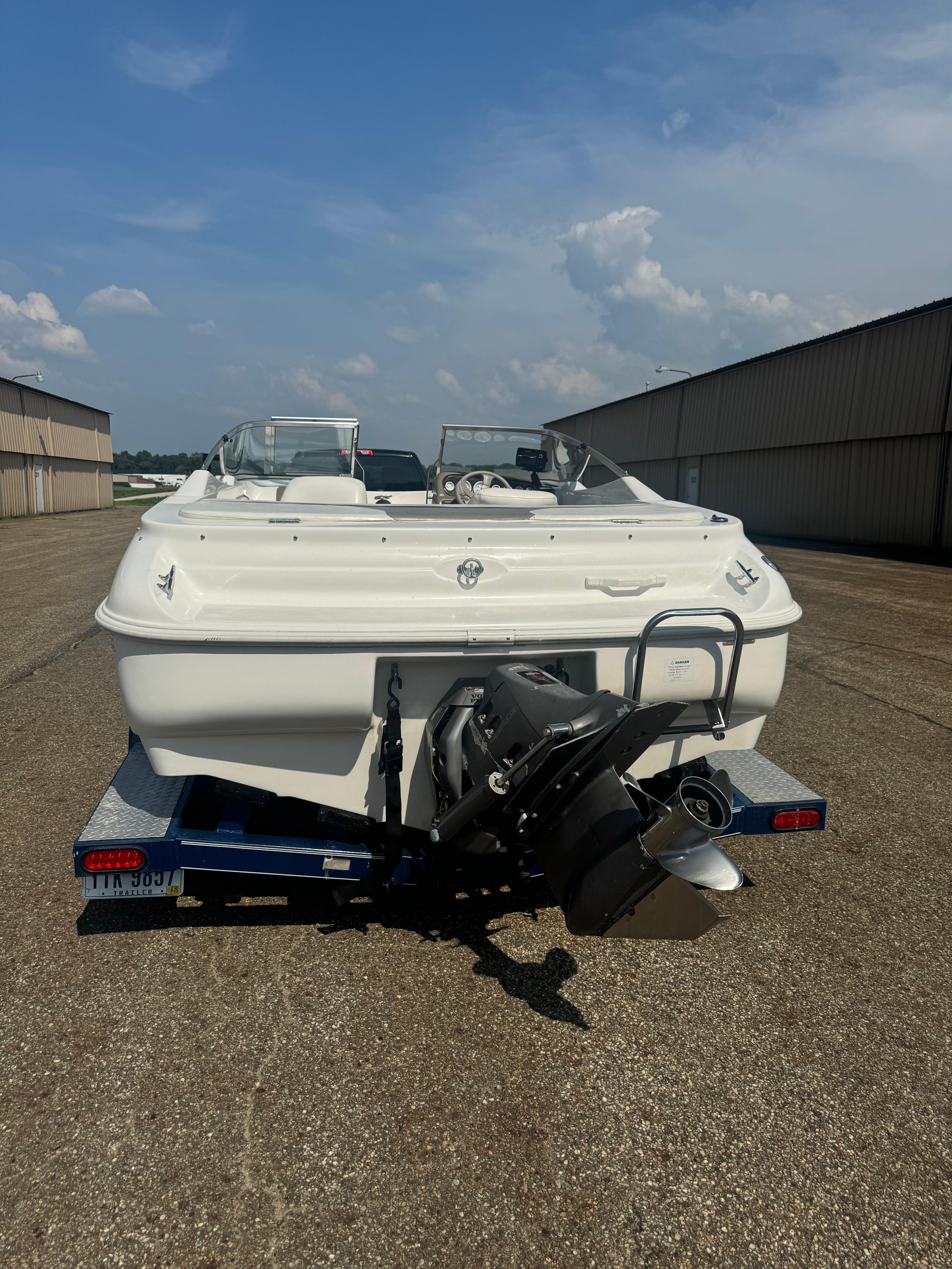 2001 Glastron GX 185