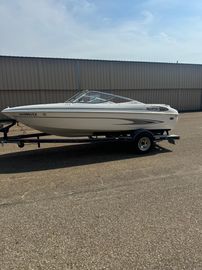 2001 Glastron GX 185