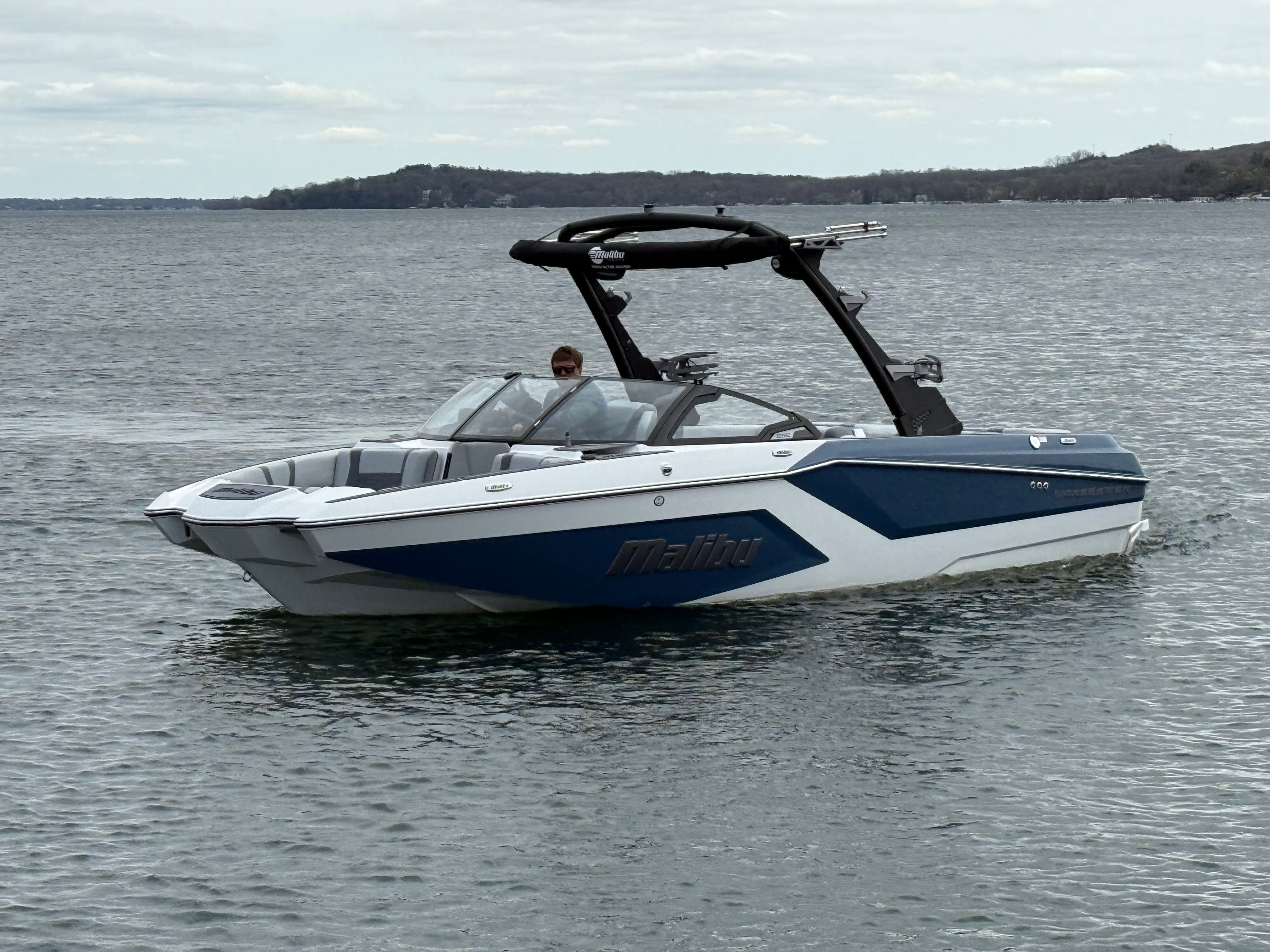 2025 Malibu Wakesetter 22 MXZ