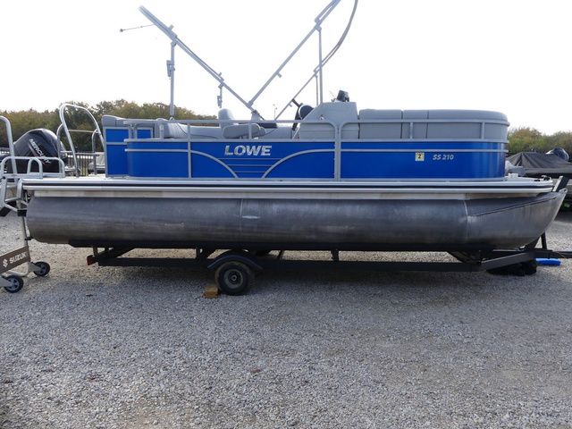 2021 Lowe SS210 V