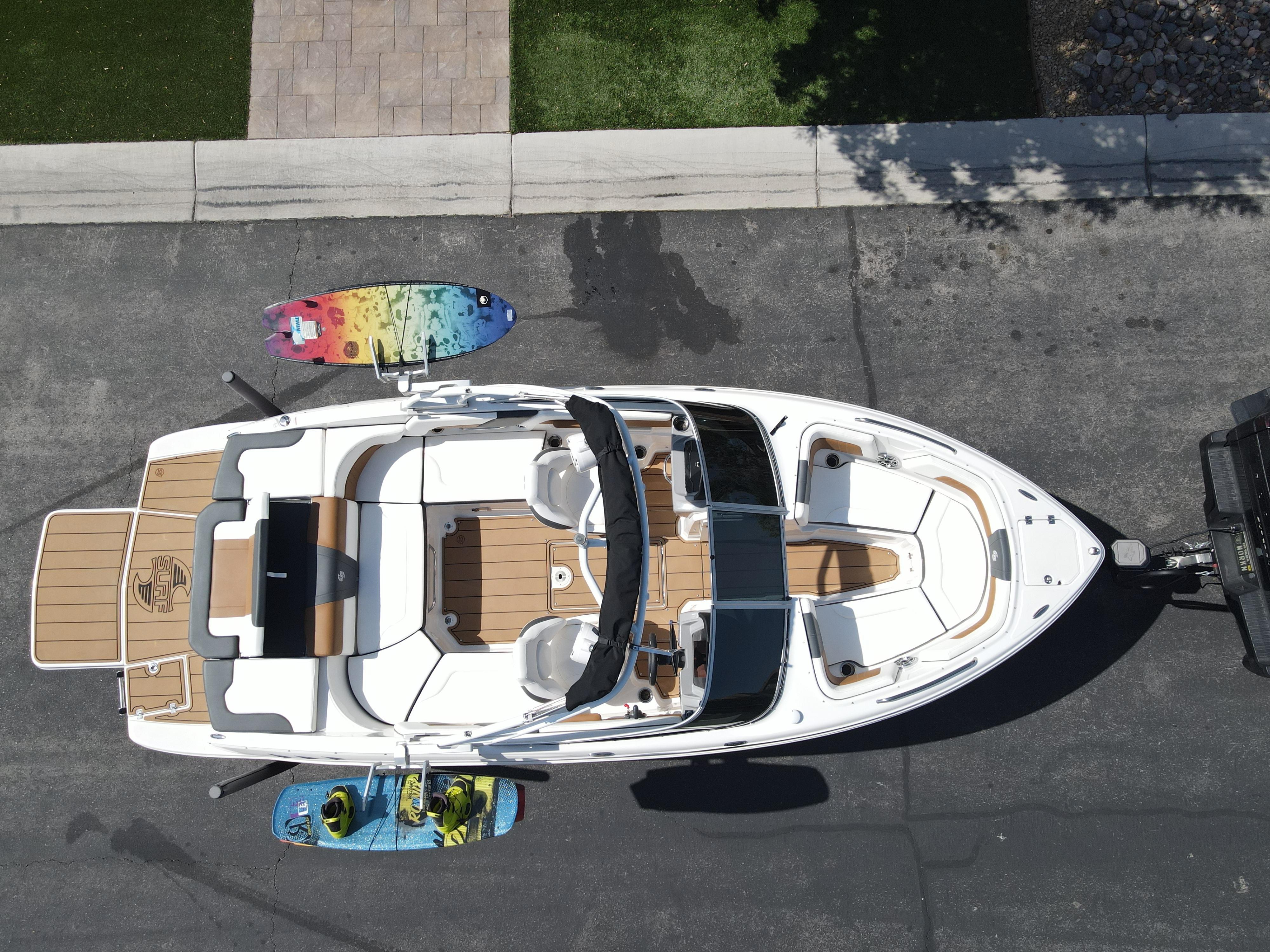 Chaparral 23 Surf