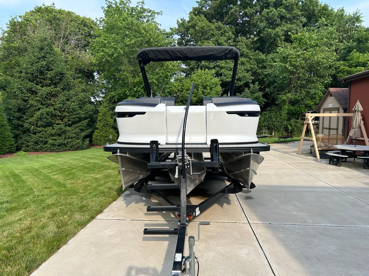 2022 Manitou Explore