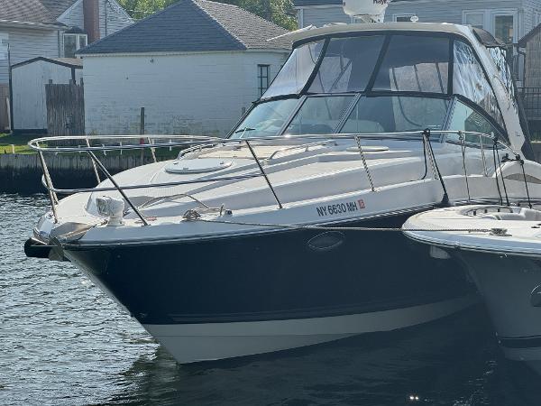 2011 Monterey 320 Sport Yacht