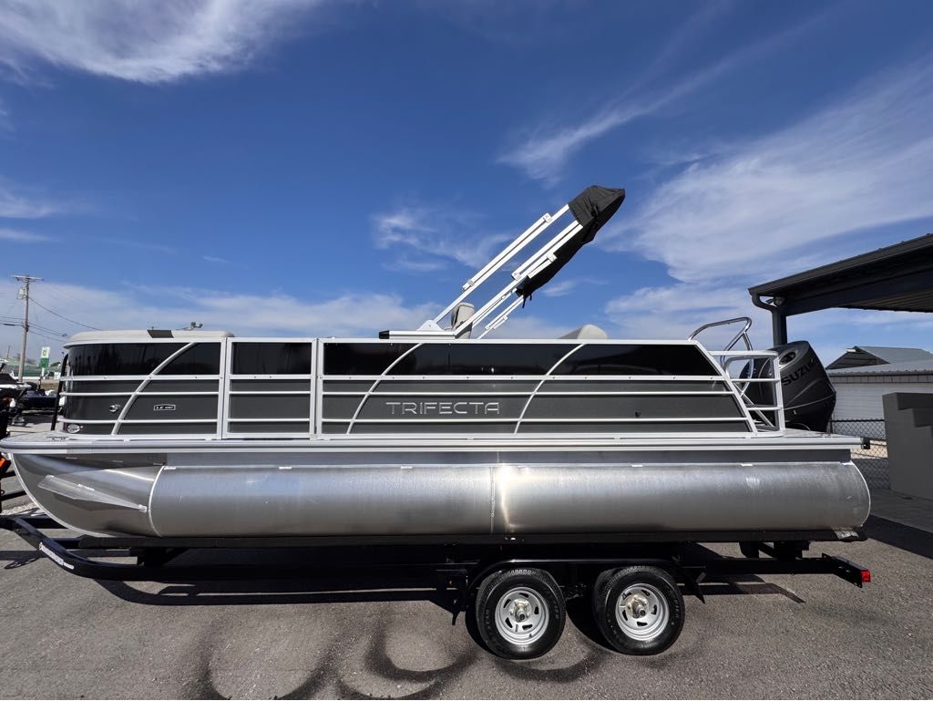 2025 Trifecta LE Series 24UL LE T