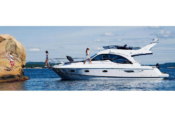 Galeon 390 Fly Manufacturer Provided Image
