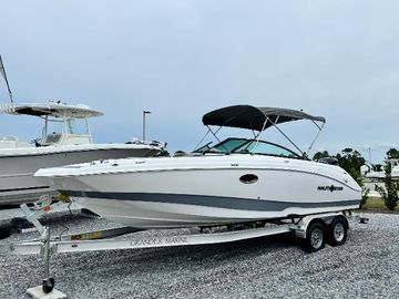 2025 NauticStar 243 DC Deck