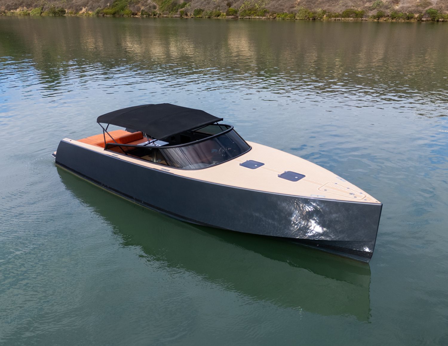 2015 VanDutch 40