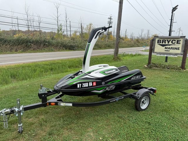 2017 Kawasaki Jet Ski SX-R