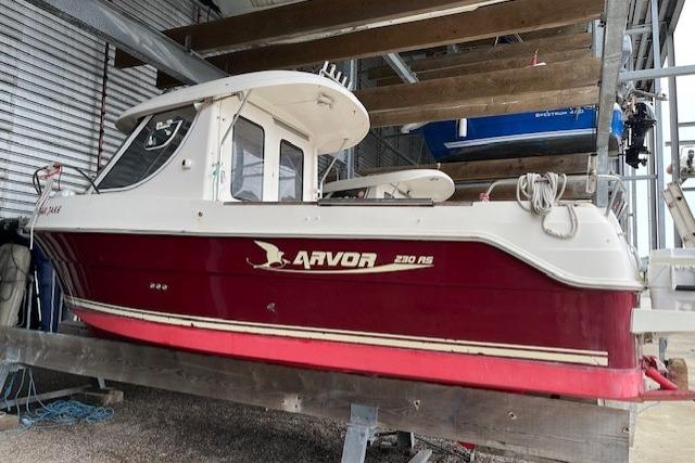 2009 Arvor 230 AS