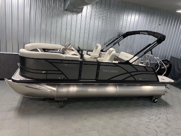 Sylvan Mirage X1 CLZ DH Tritoon - Mercury 115HP 2025 Sylvan Mirage X1 CLZ DH Tritoon with Mercury 115HP in showroom.