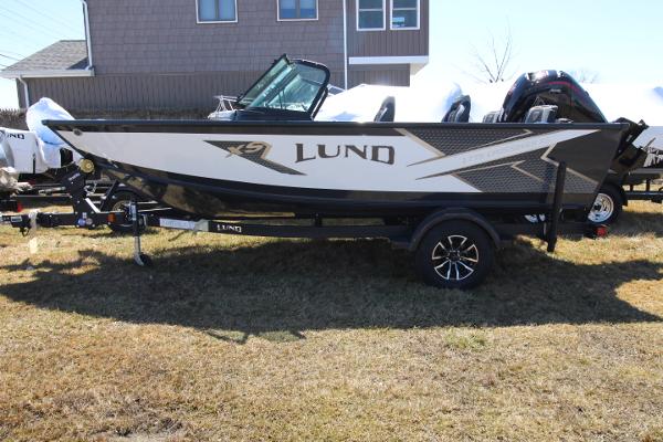 2025 Lund 1775 Crossover XS