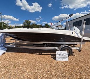2026 Hurricane SunDeck Sport OB SS 185 OB In Stock