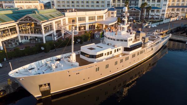 1987 Custom Richards Shipbuilders Expedition