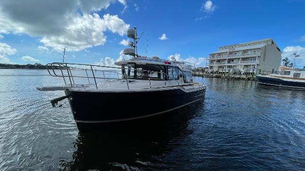 2025 Ranger Tugs R-29 S