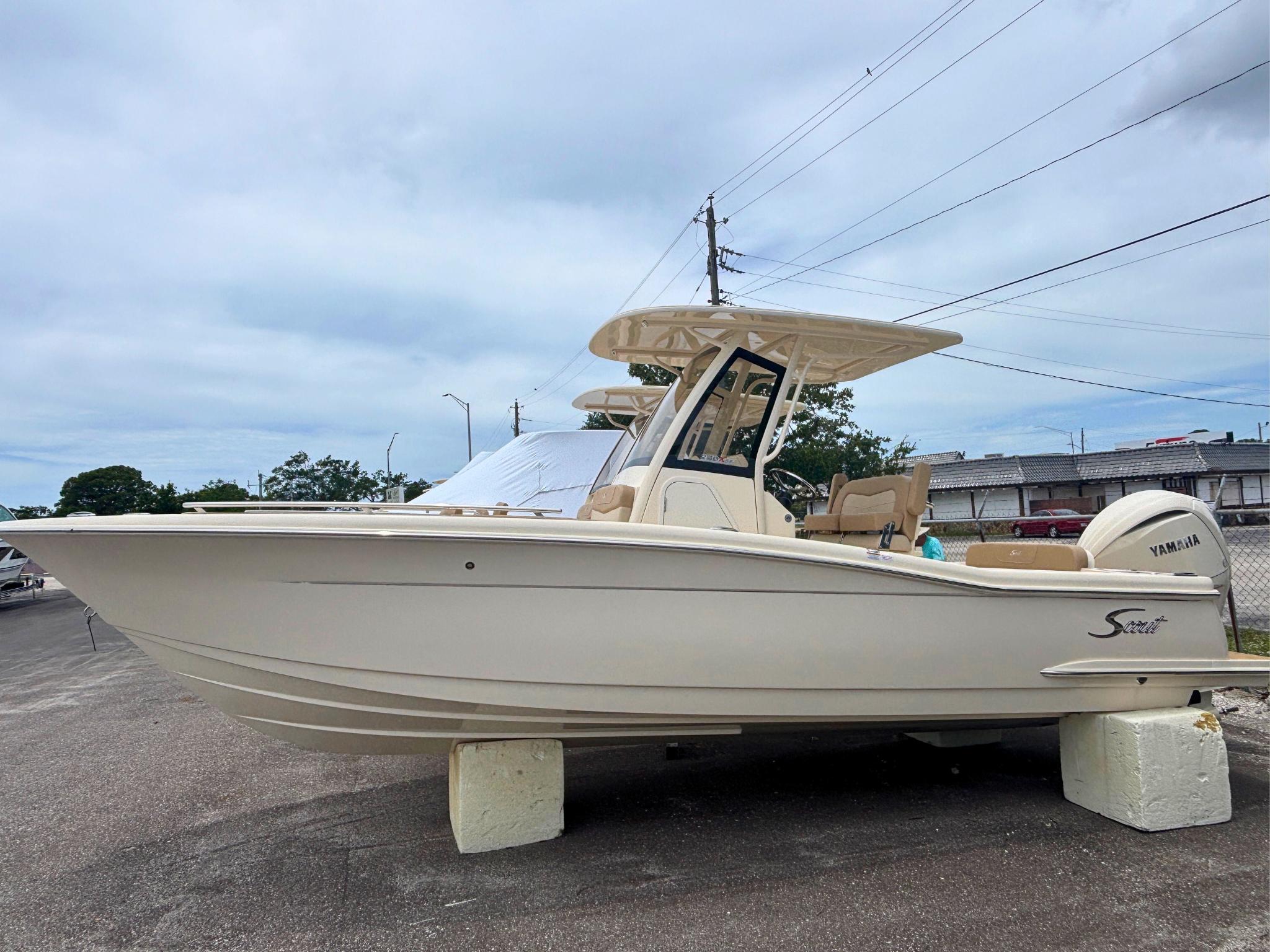 2025 Scout 240 XSF