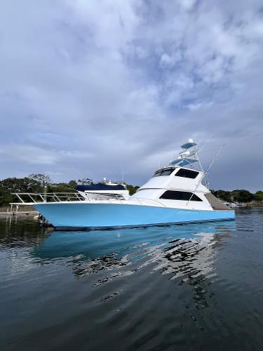 2006 Viking 61 Enclosed Bridge