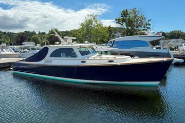 2003 Hinckley Talaria 40