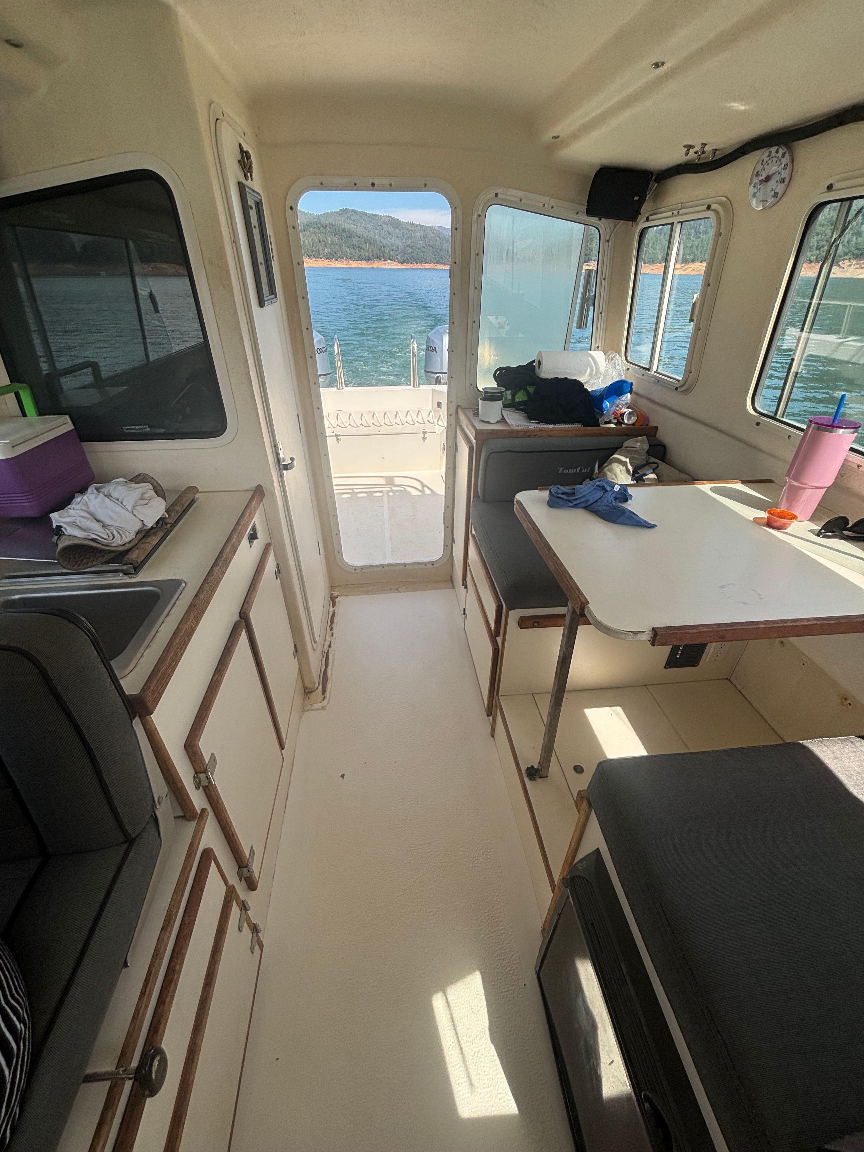 2006 C-Dory TOMCAT 255